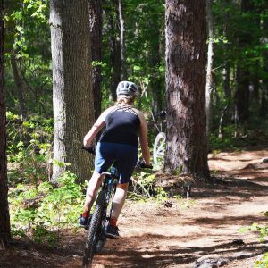 not a horse – Women Top Logo model back biking